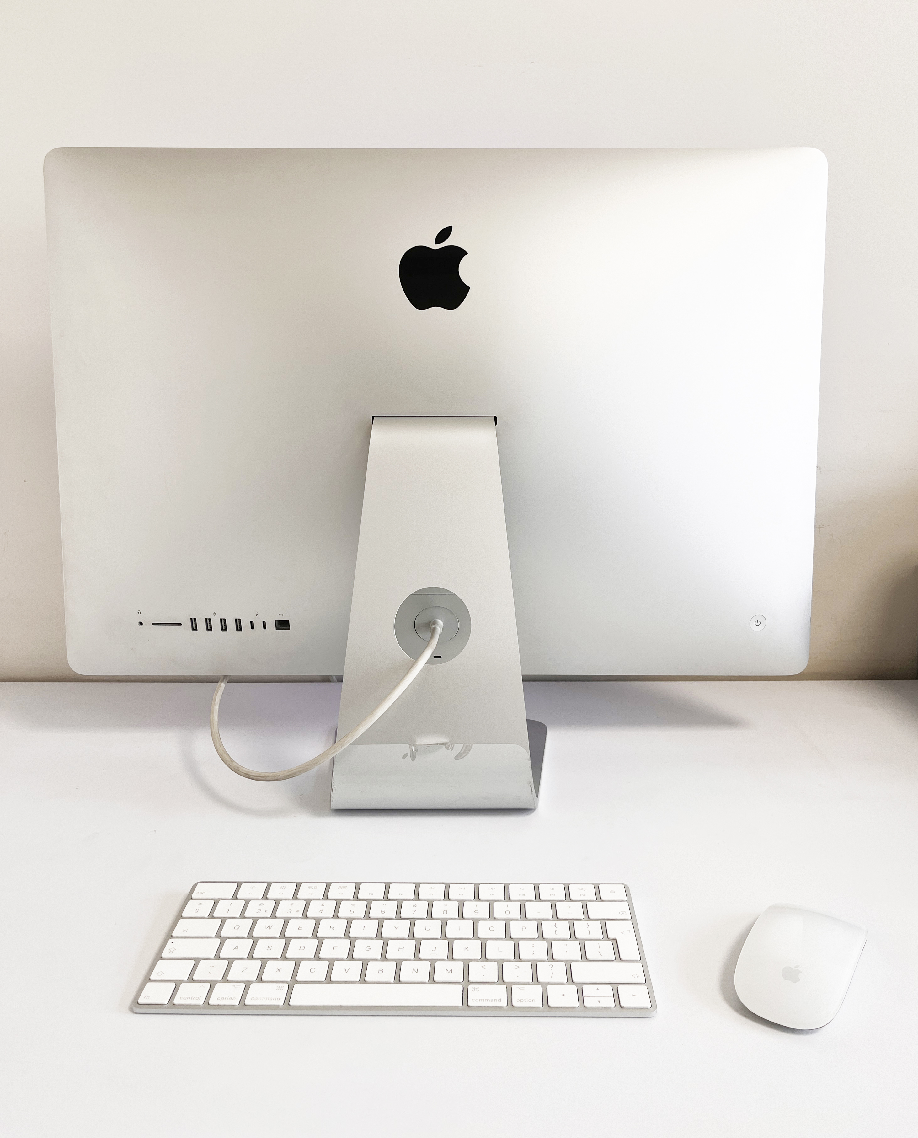 آگهی ها: iMac 27 MRR12 5k 2019 / آیمک ۲۰۱۹ آگهی ها: iMac 27 MRR12 5k 2019 / آیمک ۲۰۱۹